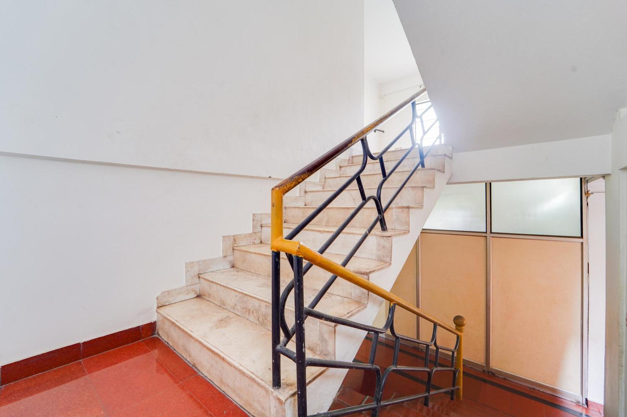 Hotel O Sai Tourist Home Thiruvananthapuram Bagian luar foto